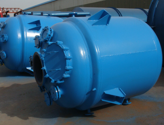 搪玻璃反应罐放料阀泄漏现象